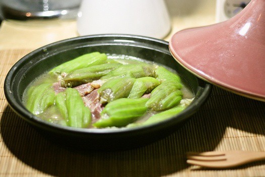牛肉培根丝瓜煲的做法