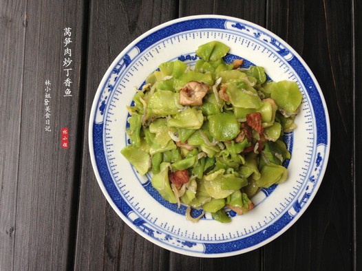 莴笋肉炒丁香鱼的做法