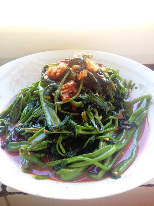 蒜茸腐乳空心菜的做法