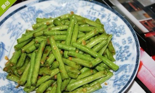 蒜香豇豆的做法