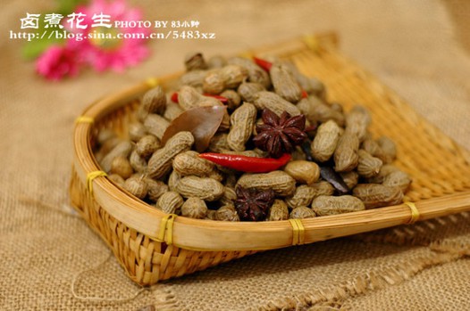 卤煮花生的做法