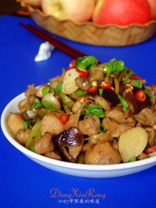 小炒香菇鸡的做法