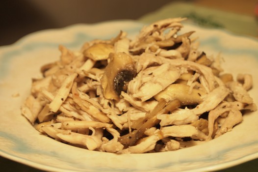 黑椒蘑菇鸡丝的做法