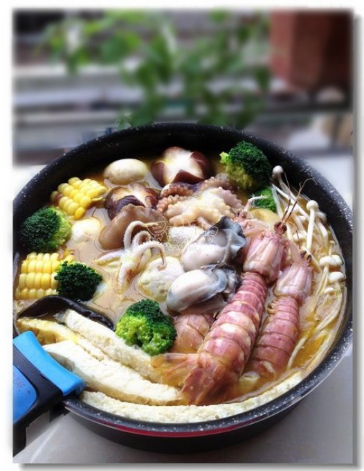 黄金海鲜火锅的做法