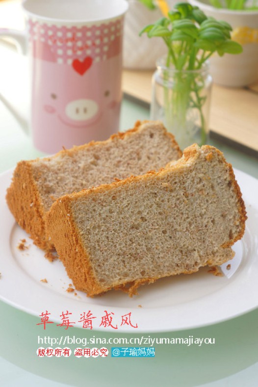 草莓酱戚风的做法