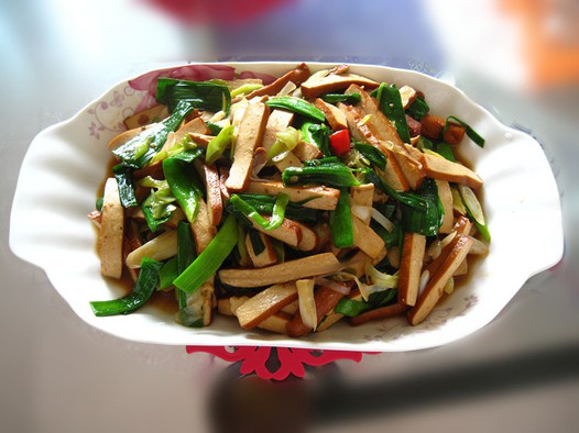 青蒜炒豆干的做法