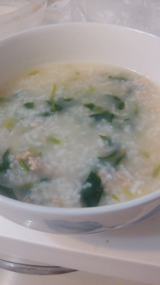菠菜瘦肉粥的做法