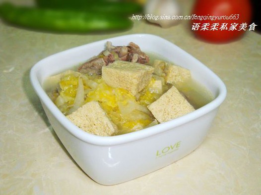 酸菜排骨冻豆腐汤的做法
