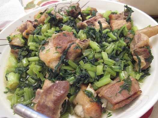 青菜排骨的做法