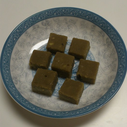 抹茶奶香绿豆糕的做法