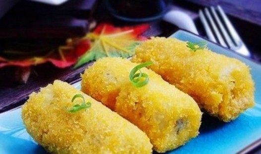 蛋酥香蕉卷的做法