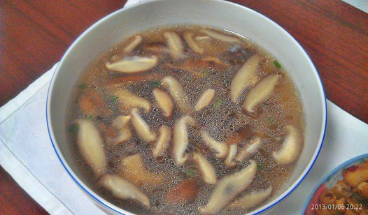 香菇肉末汤的做法