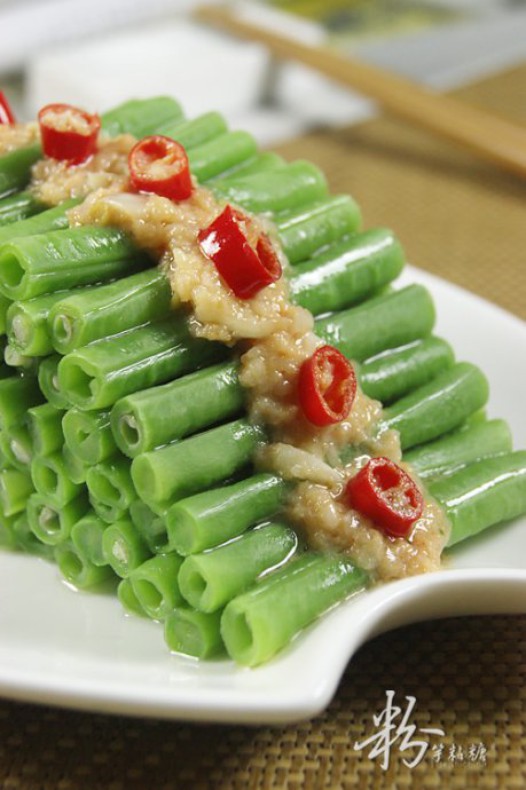 蒜香腐汁豆角的做法