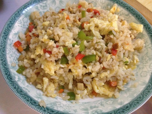 五彩蛋炒饭的做法