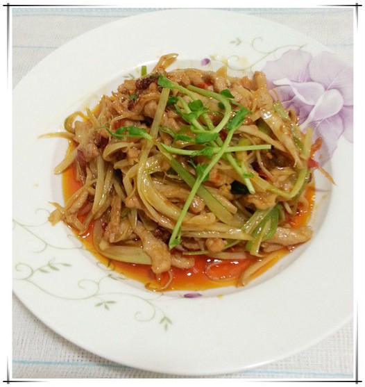 仔姜肉丝的做法
