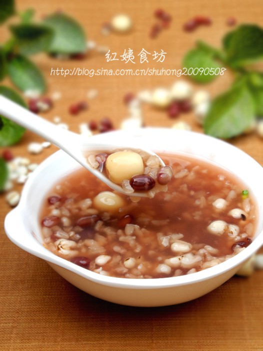 薏米红豆莲子粥的做法