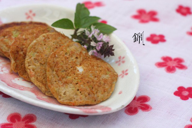鲜虾煎藕饼的做法