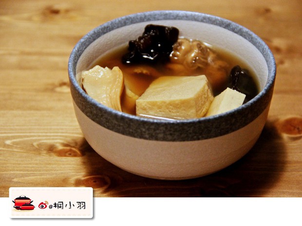 菌香豆腐汤的做法