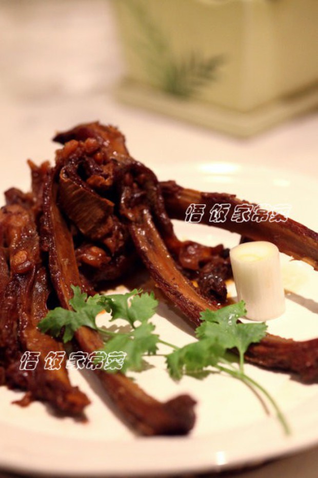 红焖羊排的做法