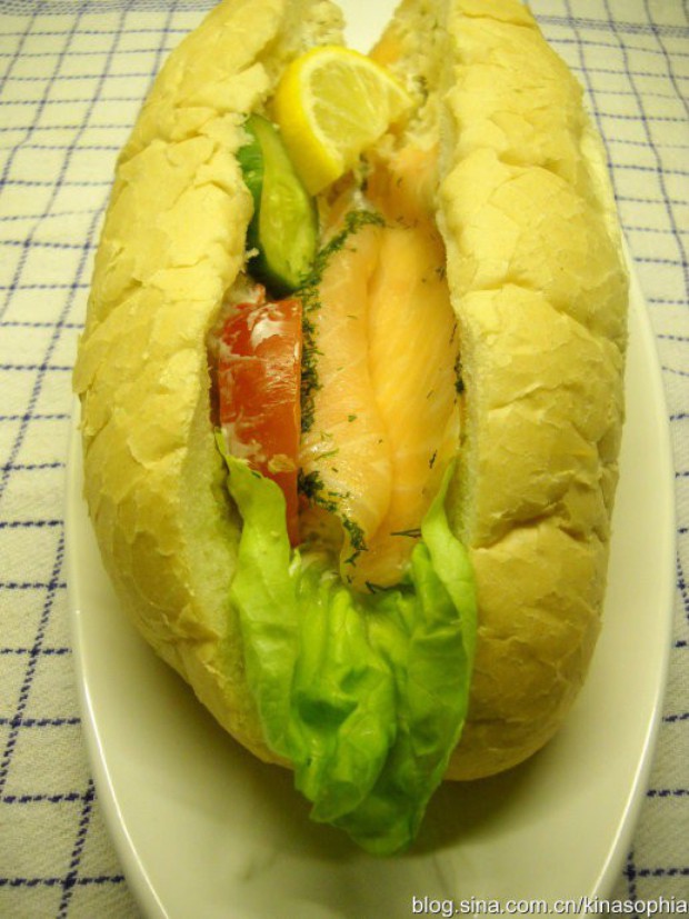 ε