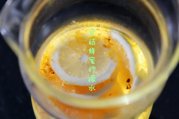 金桔蜂蜜柠檬水的做法