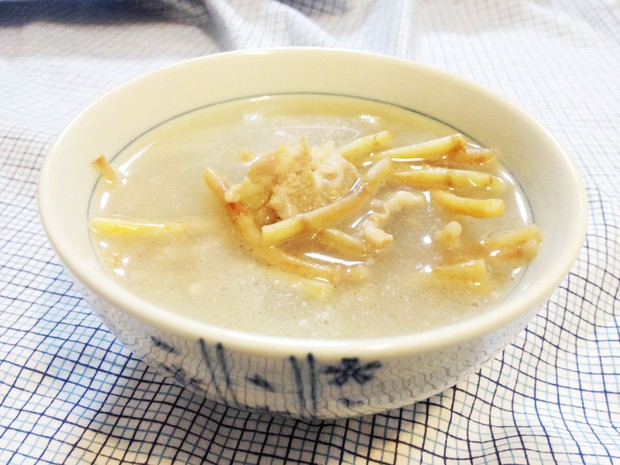 鱼腥草瘦肉汤的做法