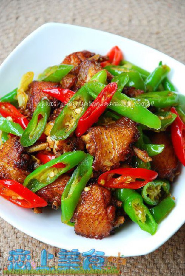 回锅鸡翅的做法