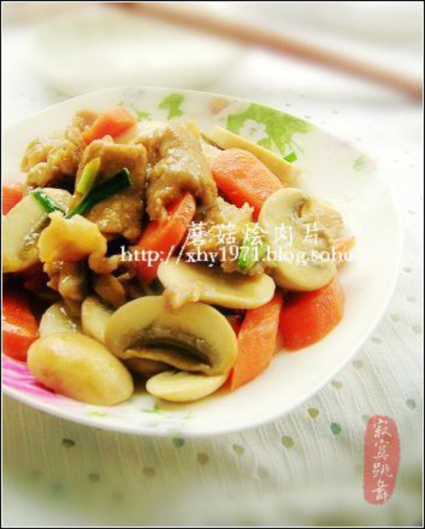 蘑菇烩肉片的做法