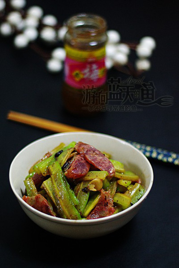豆豉酸梅炒凉瓜的做法