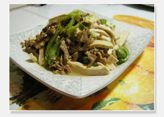 青椒肉丝白干的做法