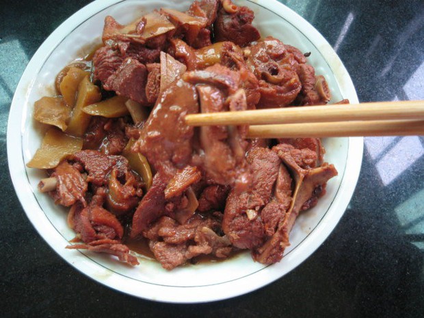子姜焖鸭的做法