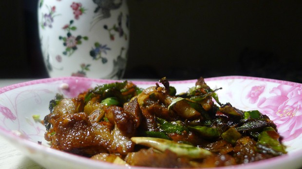 川香小炒回锅肉(绝对懒人版)的做法