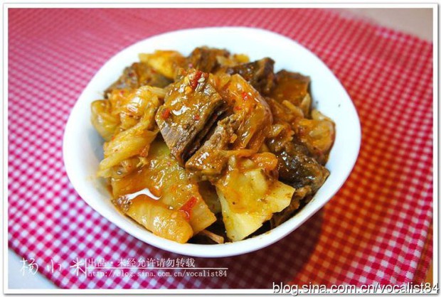 辣白菜炖牛肉的做法