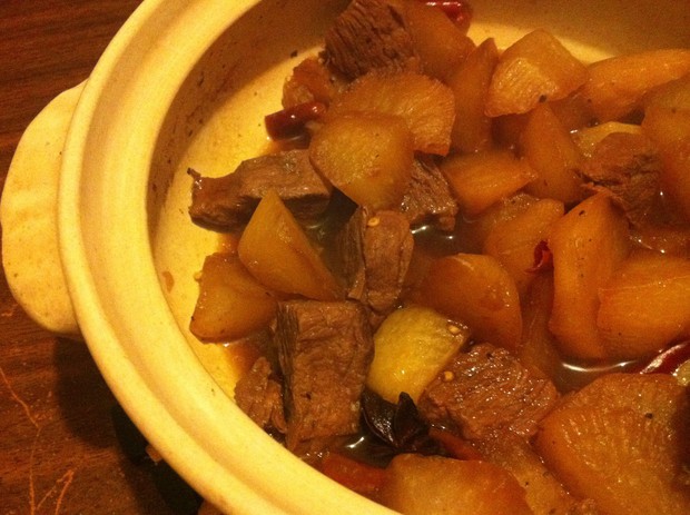 萝卜炖牛肉的做法