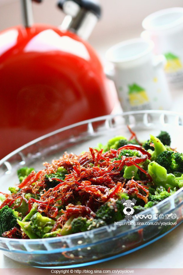 灯影牛肉西兰花的做法