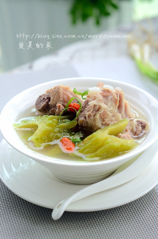 凉瓜排骨汤的做法