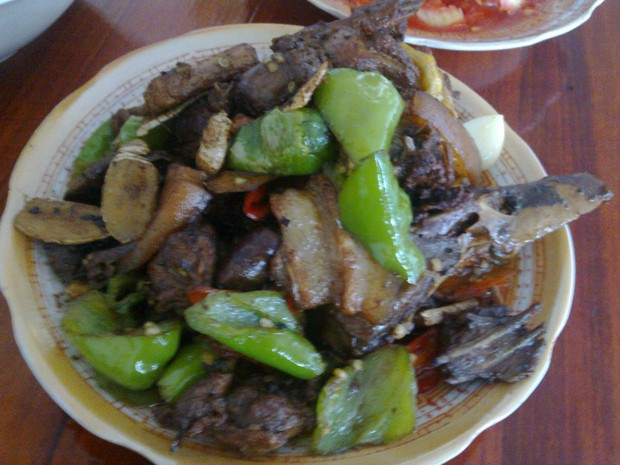五花肉炒鸭子的做法