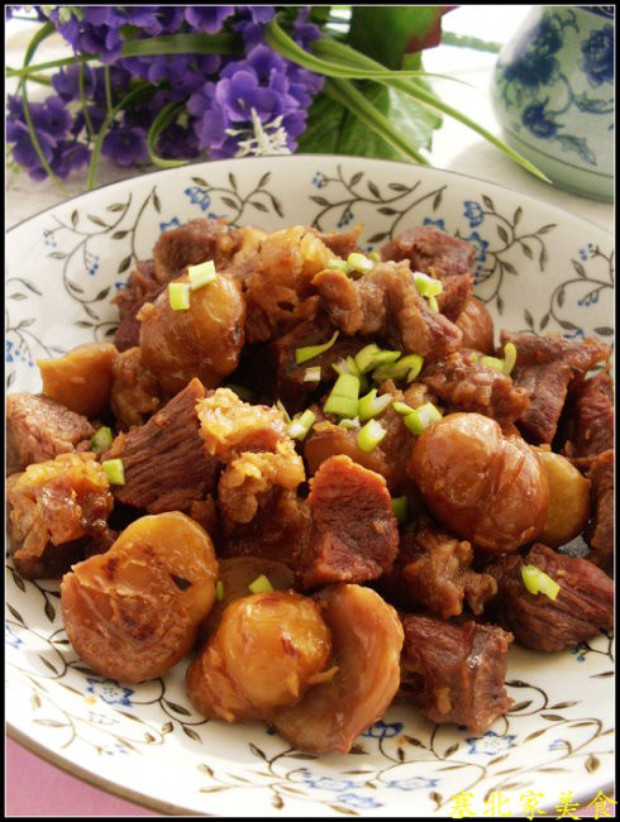 板栗牛肉的做法