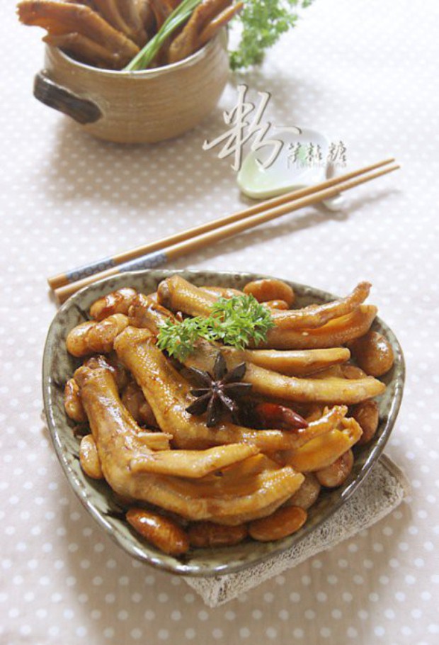 白芸豆烧鸭掌的做法