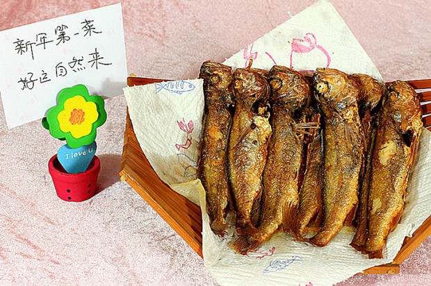 酥炸小黄鱼的做法