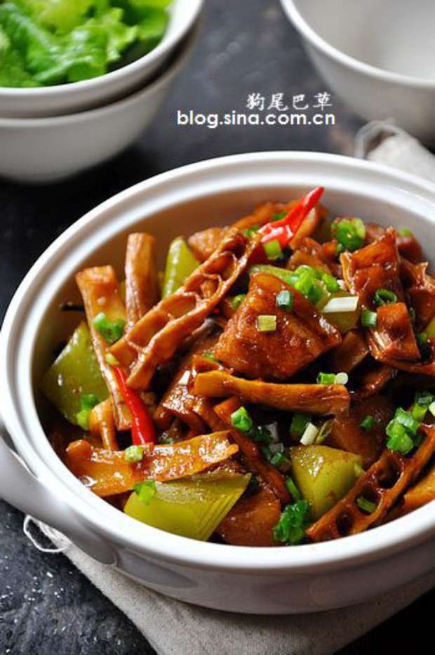 “笋控”红烧肉的做法