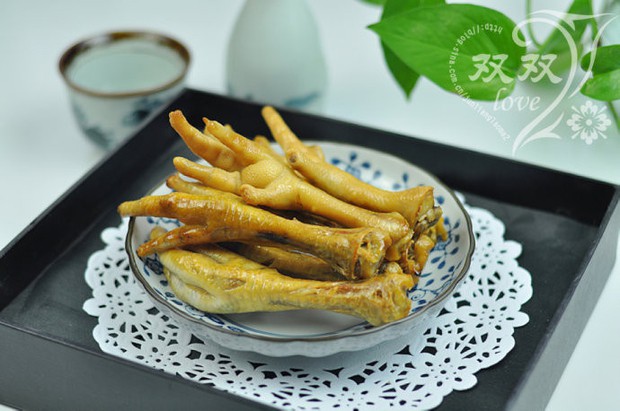 烟熏鸡爪的做法