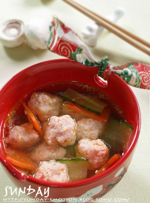 氽胡萝卜肉丸子的做法