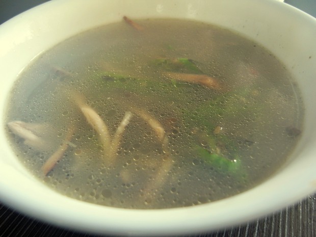 青椒鸡枞汤的做法