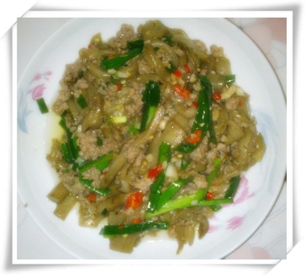 蒜香肉末茄子的做法
