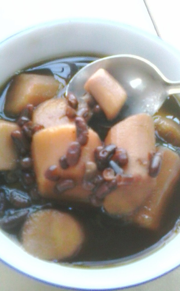 山药煲赤小豆糖水的做法