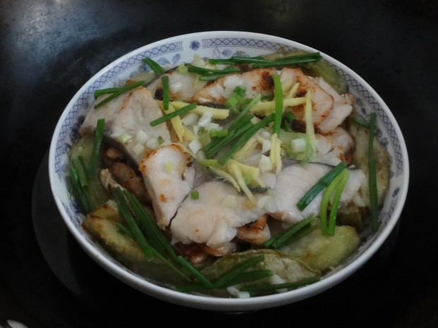 杜鹃醉鱼的做法