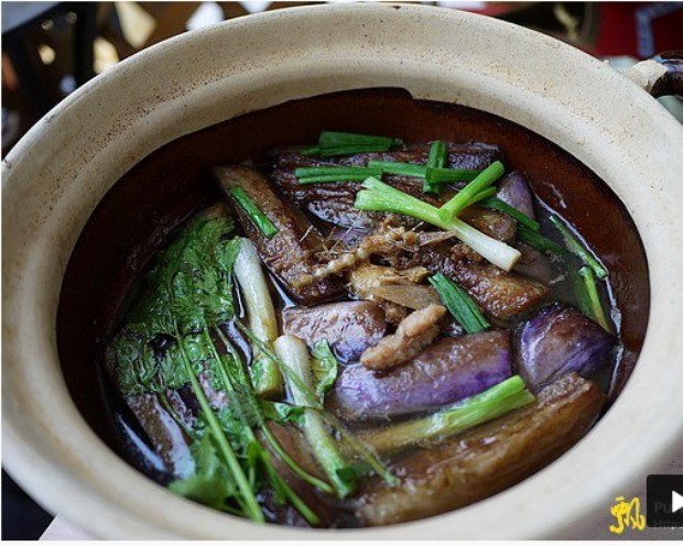 鱼香茄子煲的做法