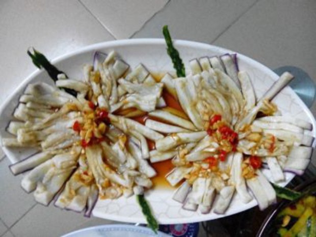菊花蒜蓉茄子的做法