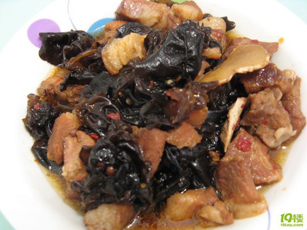 香菇木耳红烧肉的做法